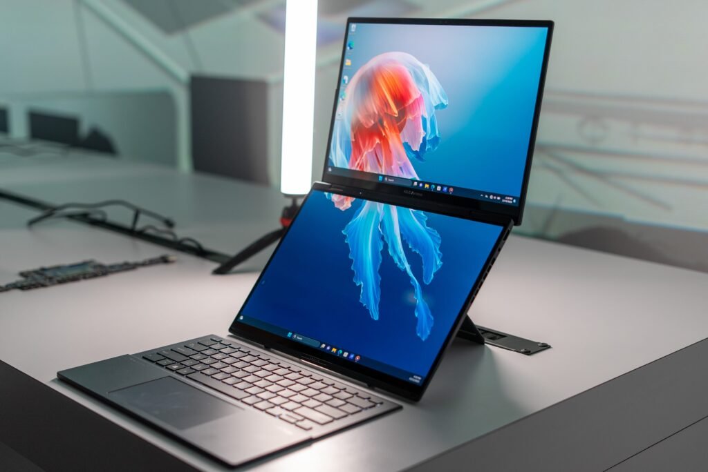 Asus Zenbook Duo 2024 : 2 डिस्प्ले वाला Asus के लैपटॉप ने मचाया बवाल 2 Asus Zenbook Duo 2024