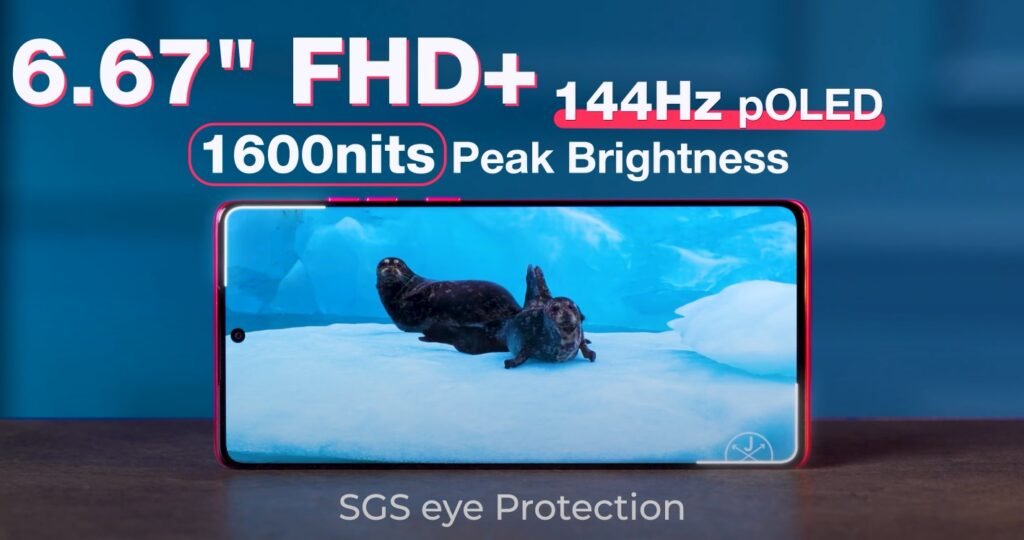 Motorola Edge 50 Fusion स्नैपड्रैगन 7जेन 2 और pOLED IP68 डिस्प्ले के साथ मात्र 20,999 रुपये में 2 motorola edge 50 fusion